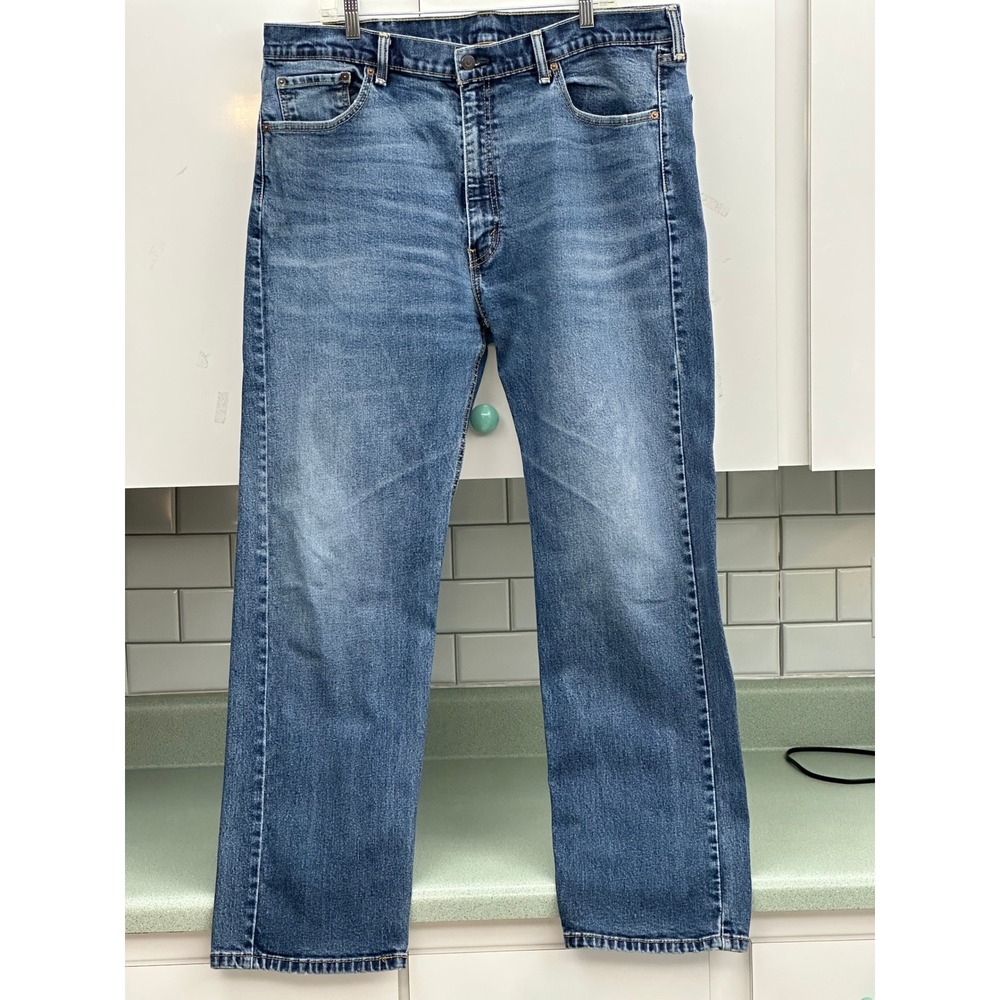Levis 505 Regular Fit Straight Leg Jeans Mens 42x30 Blue Denim Medium Wash